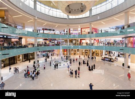 grand atrium dubai mall.